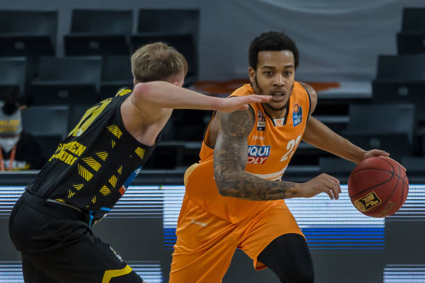 强并非冷门 强并非冷门