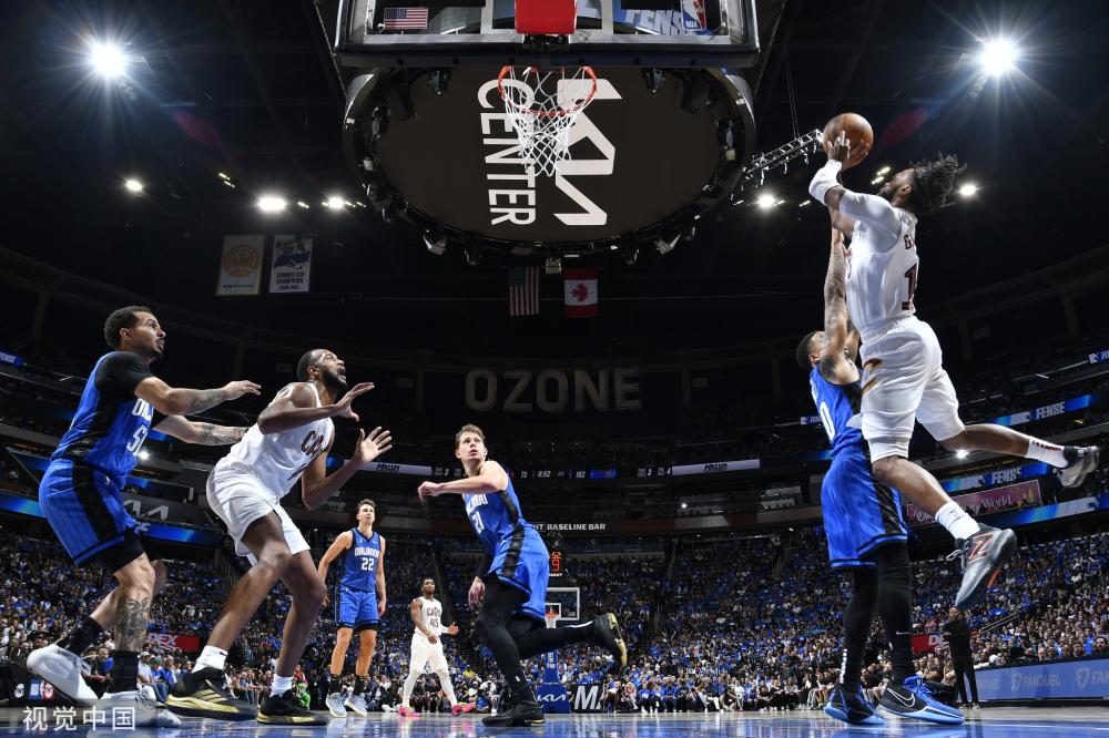 队在高压下 队在高压下