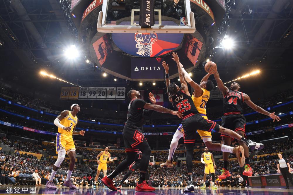 更展现了西 更展现了西