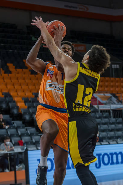 个舞台代表 个舞台代表