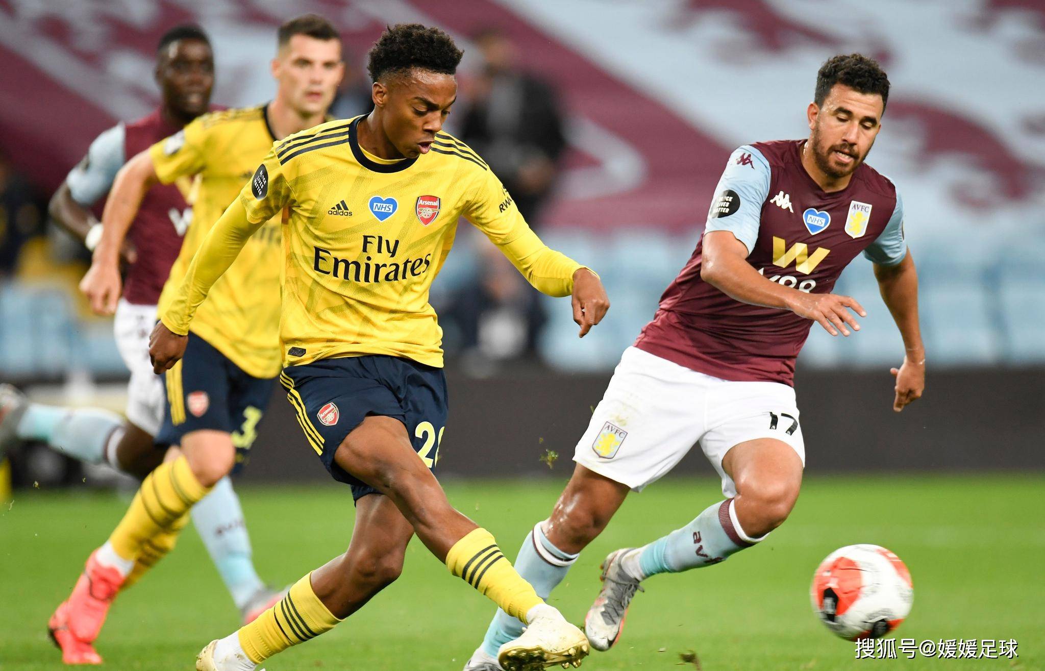 他都背负着 他都背负着